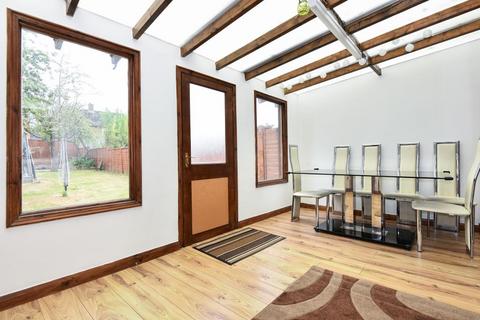 7 Lydsey Close, Slough, SL2 2BL