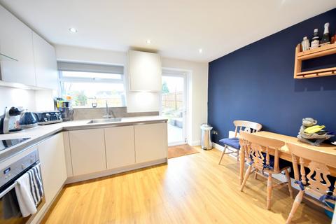 82 Newtown Road, Marlow, SL7 1LQ