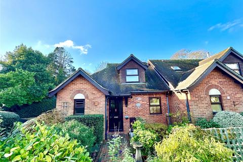 2 bedroom retirement property for sale - Court Close, Lymington, Hampshire, SO41