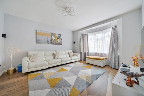 68 Felhampton Road, London, SE9 3NX