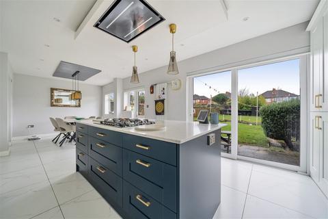 68 Felhampton Road, London, SE9 3NX