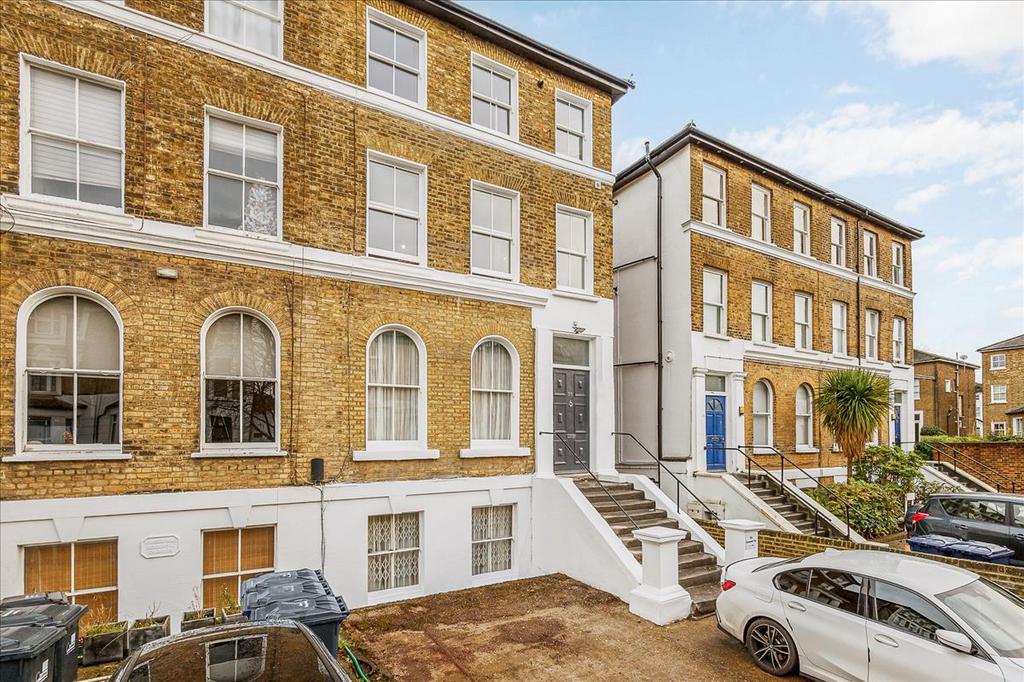 Windsor Road, Ealing, London, W5 1 bed flat for sale £425,000