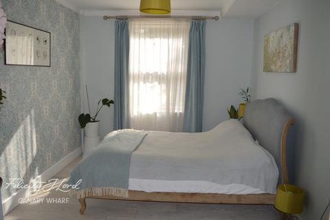 1 bedroom apartment for sale, Manchester Road, London, E14