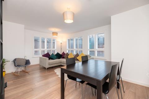 2 bedroom apartment to rent - Springfield Gardens, Flat 2/2, Dennistoun, Glasgow , G31 4JA
