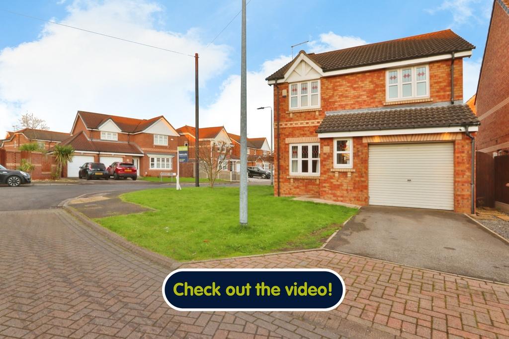 Bradgate Park, Kesteven Way, Kingswood, Hull, HU7 3JA 3 bed detached house for sale £215,000