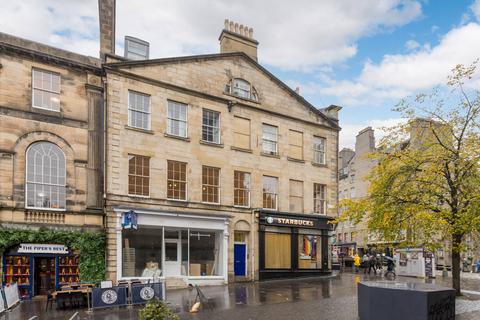 1/4 Hunter Square, Edinburgh, EH1 1QW