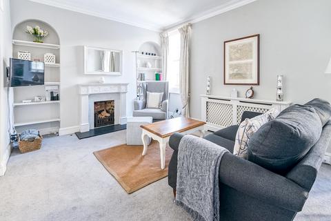 2 bedroom flat to rent,  Carmel Court Holland St, London W8
