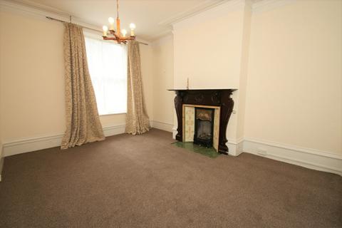5 bedroom terraced house to rent - New Line, Greengates, Bradford, West Yorkshire, UK, BD10
