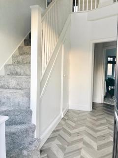 5 bedroom detached house to rent, ROMFORD, Essex, RM5