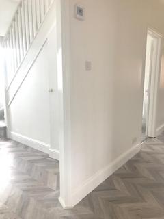 5 bedroom detached house to rent, ROMFORD, Essex, RM5