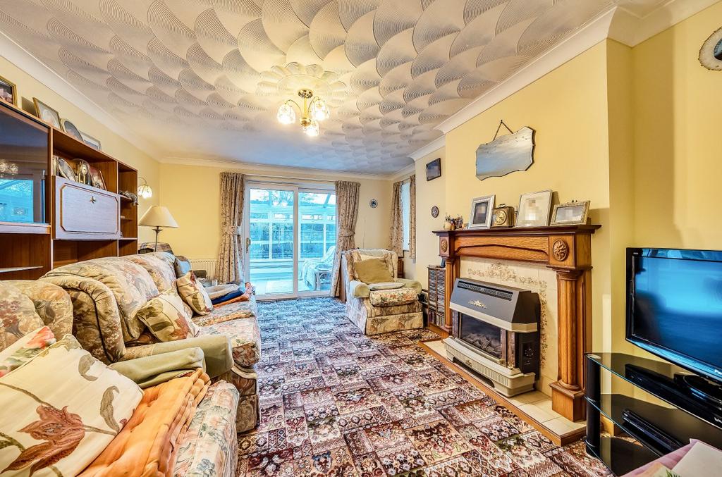 Badgers Green Road, Street, BA16 3 bed detached bungalow for sale £