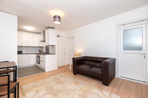 2 bedroom flat to rent, Oban Court, 0/2, North Kelvinside, Glasgow, G20 6AS