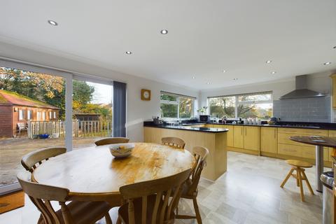 6 Inhams Way, Silchester, Reading, RG7 2QA