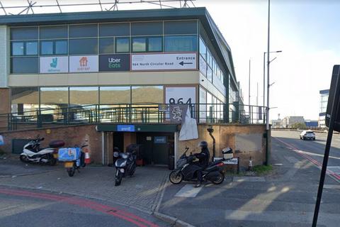 Warehouse to rent - North Circular Road, London, NW2