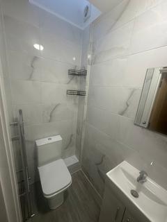 1 bedroom in a house share to rent, Carterhatch Road, Enfield EN3