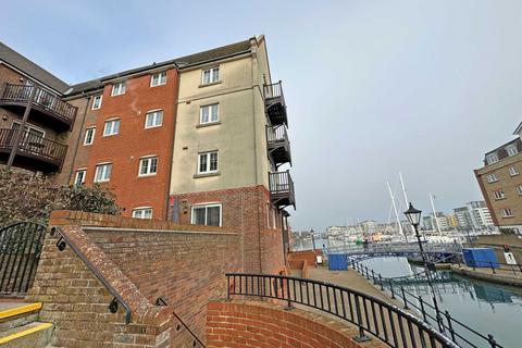 2 bedroom flat for sale, Sovereign Harbour South, BN23 5UH