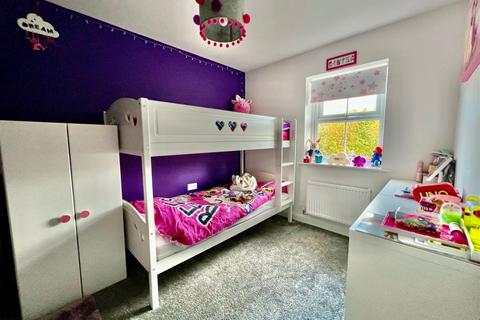 7 Great North Close, Wetherby, LS22 7AF
