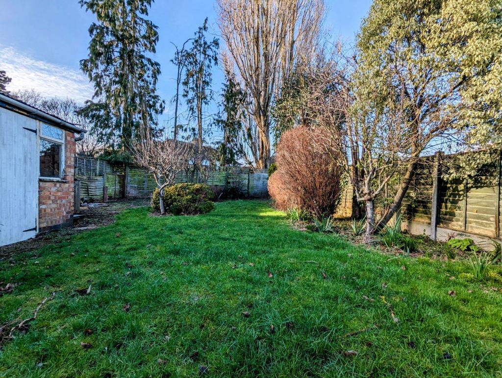 Moorland Close, Westone, Northampton NN3 3DR 2 bed semidetached