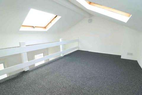 1 bedroom flat to rent, Maple Road, Penge