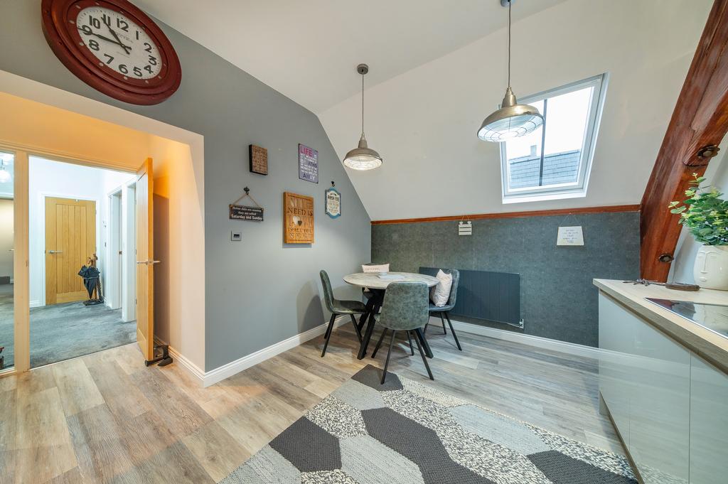 Priestley Manor, Peel Street, Morley, LS27 2 bed apartment for sale £