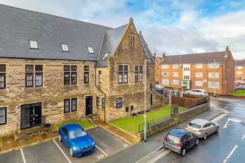 2 bedroom apartment for sale, Priestley Manor, Peel Street, Morley, LS27