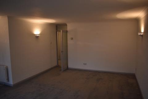 2 bedroom flat to rent - Lyell Road, Birchington, CT7