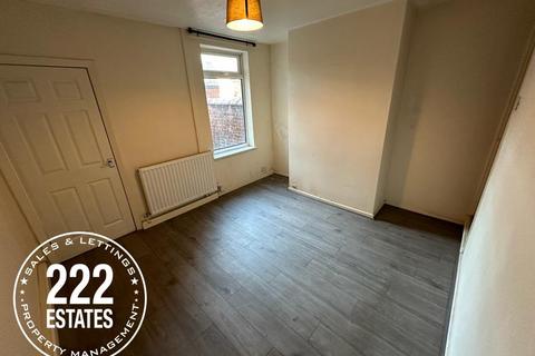 2 bedroom terraced house to rent, Villars Street Howley