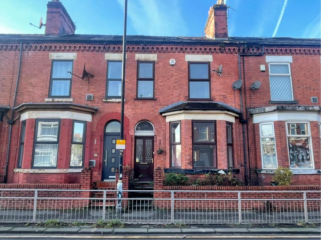 Barton Road, Stretford, M32 5 bed terraced house for sale £300,000