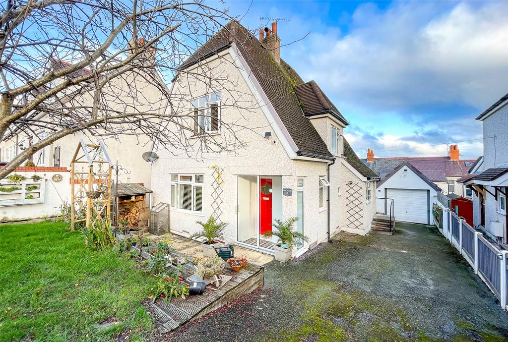 Dundonald Road, Colwyn Bay, Conwy, LL29 2 bed detached house for sale