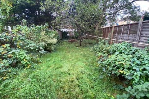 164 Sandhurst Road, London, SE6 1XD