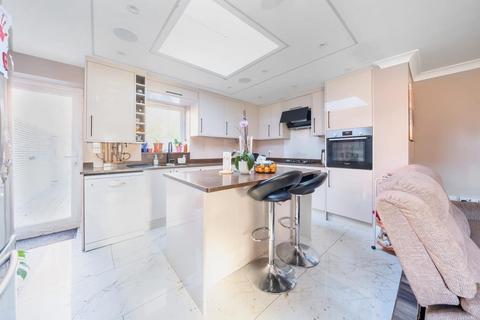 4 bedroom end of terrace house for sale, Langley,  Berkshire,  SL3
