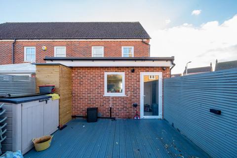 4 bedroom end of terrace house for sale, Langley,  Berkshire,  SL3