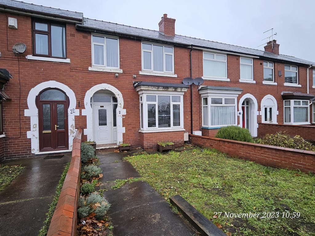 Balby Road Doncaster DN4 3 bed terraced house to rent 700 pcm