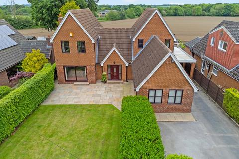4 bedroom detached house for sale, The Balk, Walton, Wakefield, West Yorkshire, WF2