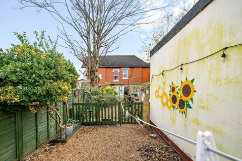 88 Avenue Road, Southampton, SO14 6TX