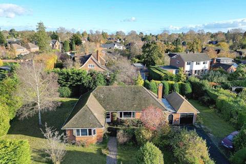 3 bedroom detached bungalow for sale, Knowle Close, Caversham Heights, Reading