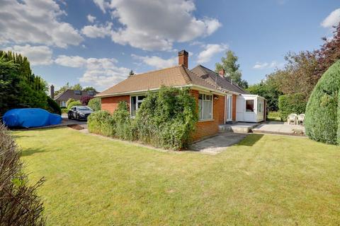 3 bedroom detached bungalow for sale, Knowle Close, Caversham Heights, Reading