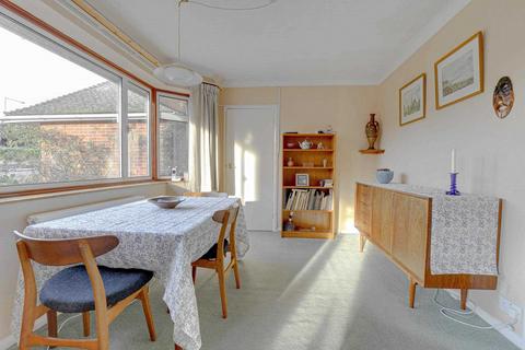 3 bedroom detached bungalow for sale, Knowle Close, Caversham Heights, Reading