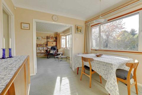 12 Knowle Close, Caversham, Reading, RG4 7LH