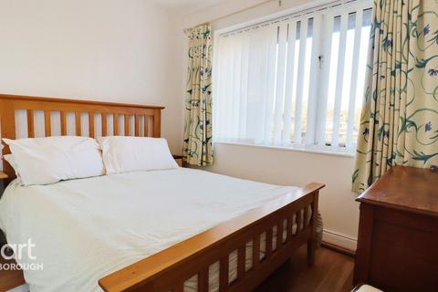 5 Thorpe Meadows, Peterborough, PE3 6GA