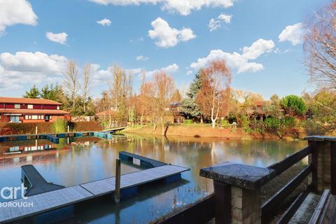 5 Thorpe Meadows, Peterborough, PE3 6GA
