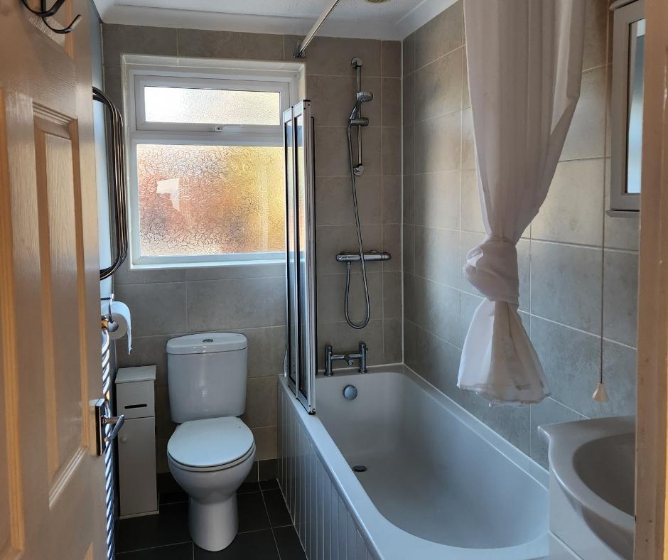 Avenue, Worcester WR3 2 bed terraced house £925 pcm (£213 pw)