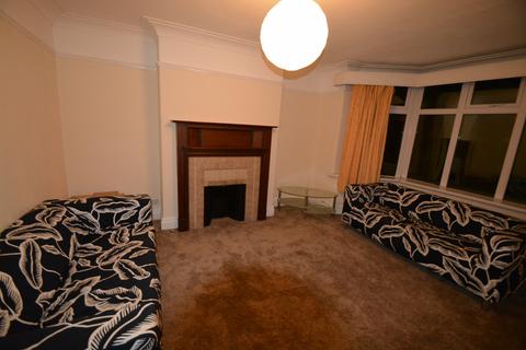 3 bedroom house to rent, St. Annes Road, Leeds LS6