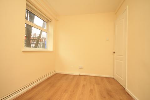 undefined, FitzWalter Road, Norfolk Park, Sheffield, S2