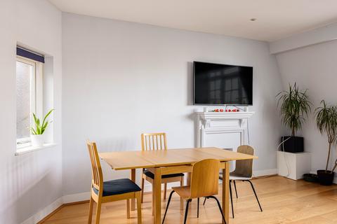 2 bedroom flat for sale - London SW1X