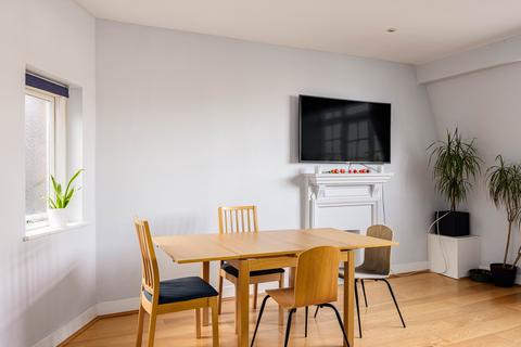 2 bedroom flat for sale, London SW1X