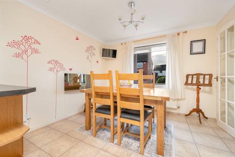 65 Canonsfield, Werrington, Peterborough, PE4 5AQ