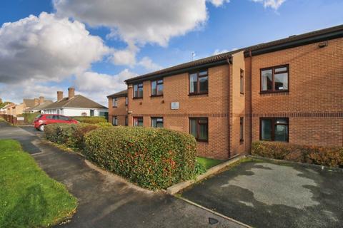 2 bedroom flat for sale - Sussex Avenue, Horsforth, Leeds, West Yorkshire, LS18