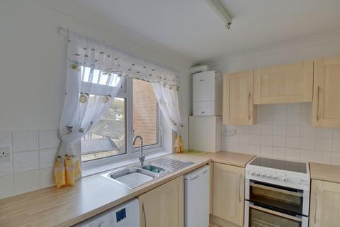 2 bedroom flat for sale - Sussex Avenue, Horsforth, Leeds, West Yorkshire, LS18