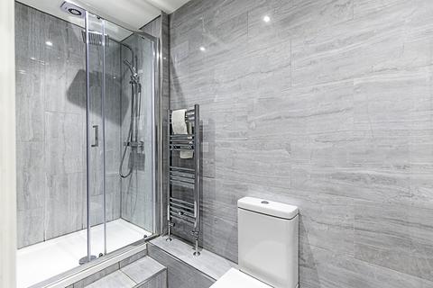 2 bedroom flat to rent,  Clanricarde Gardens, London W2